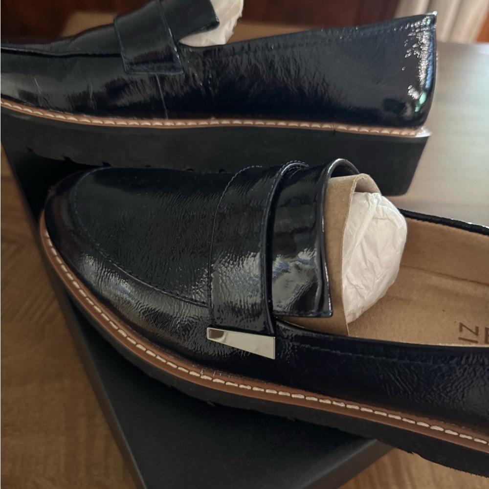 Naturalizer
 Blue Leather Loafers with Slip-On Design